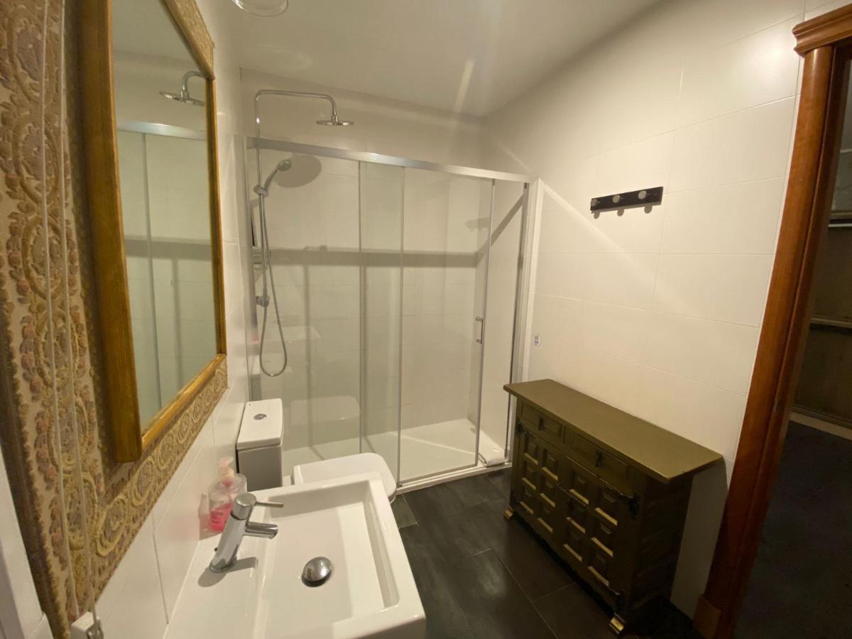 Ch Hostal Victoria Cuenca  Luaran gambar
