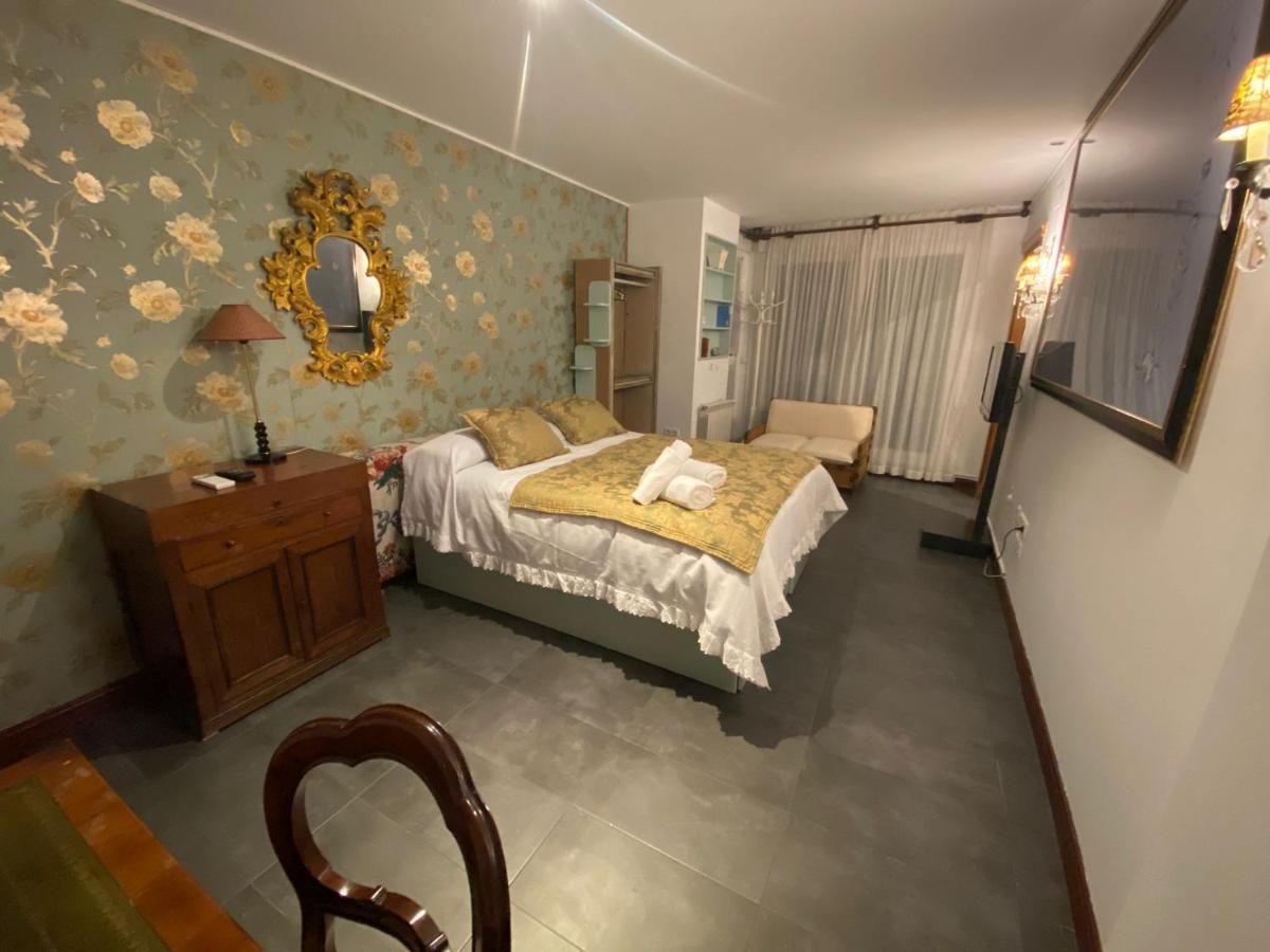Ch Hostal Victoria Cuenca  Luaran gambar