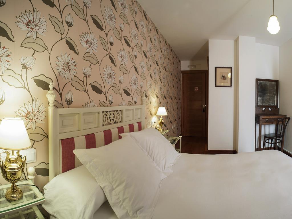 Ch Hostal Victoria Cuenca  Luaran gambar