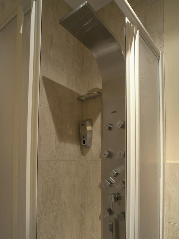 Ch Hostal Victoria Cuenca  Luaran gambar