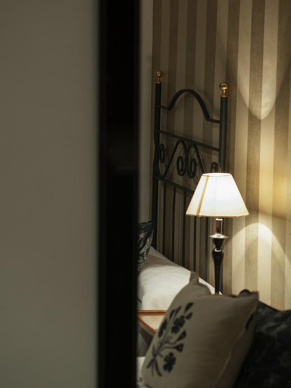 Ch Hostal Victoria Cuenca  Luaran gambar
