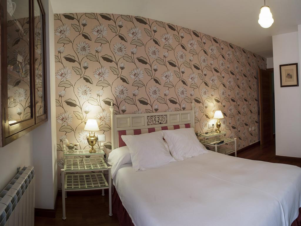 Ch Hostal Victoria Cuenca  Luaran gambar