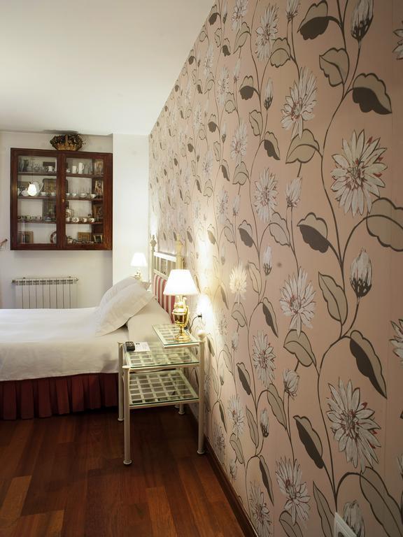 Ch Hostal Victoria Cuenca  Luaran gambar