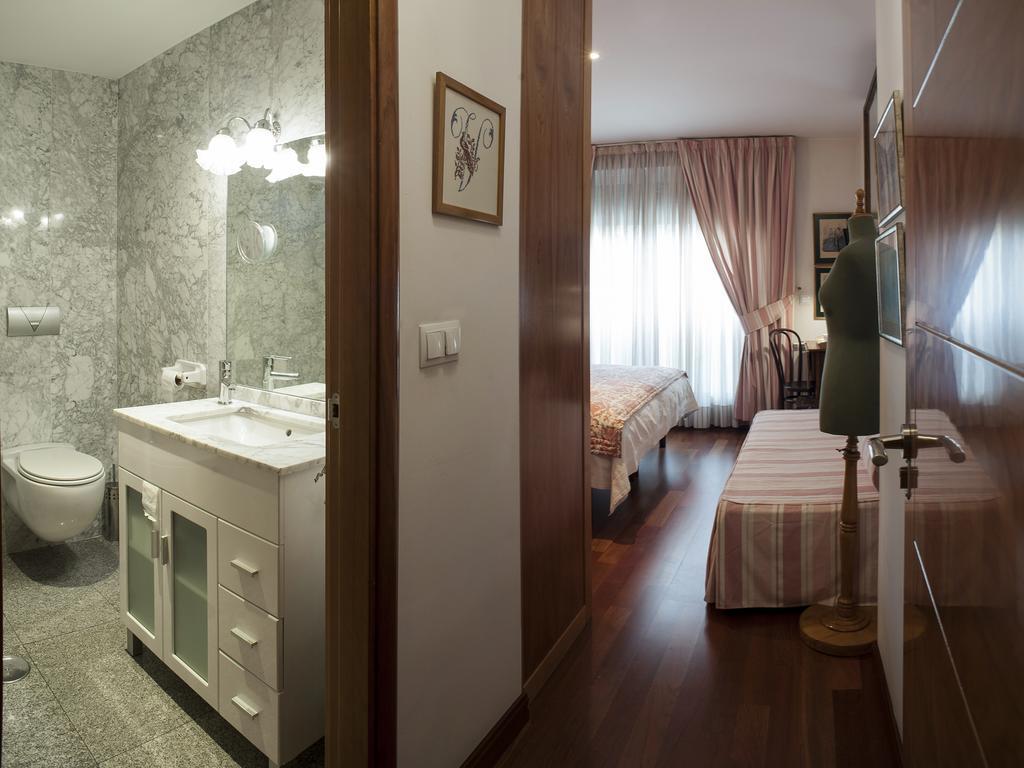 Ch Hostal Victoria Cuenca  Luaran gambar