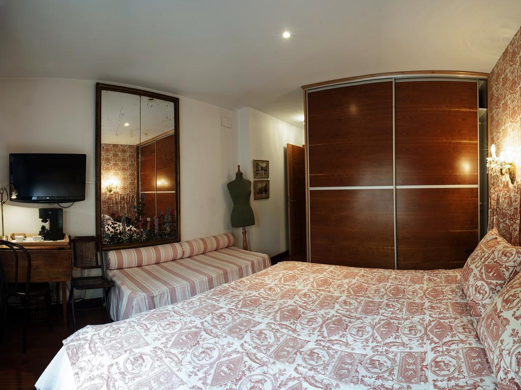Ch Hostal Victoria Cuenca  Luaran gambar