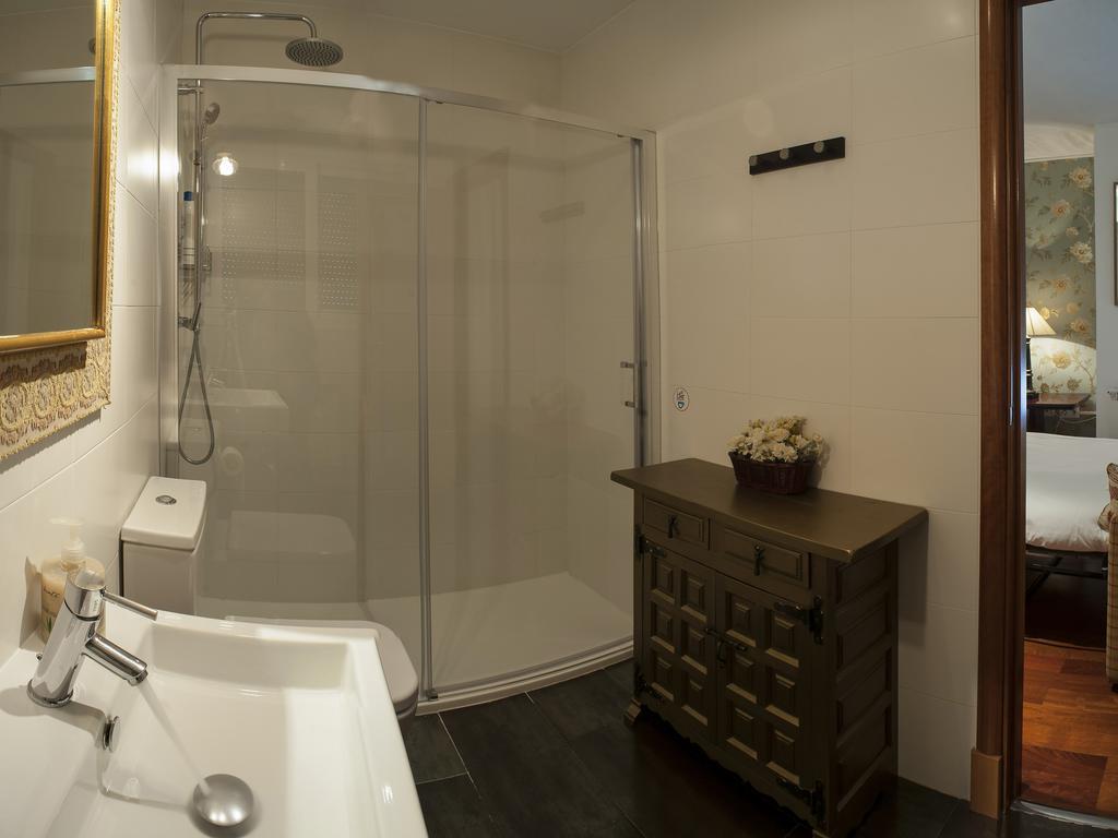 Ch Hostal Victoria Cuenca  Luaran gambar