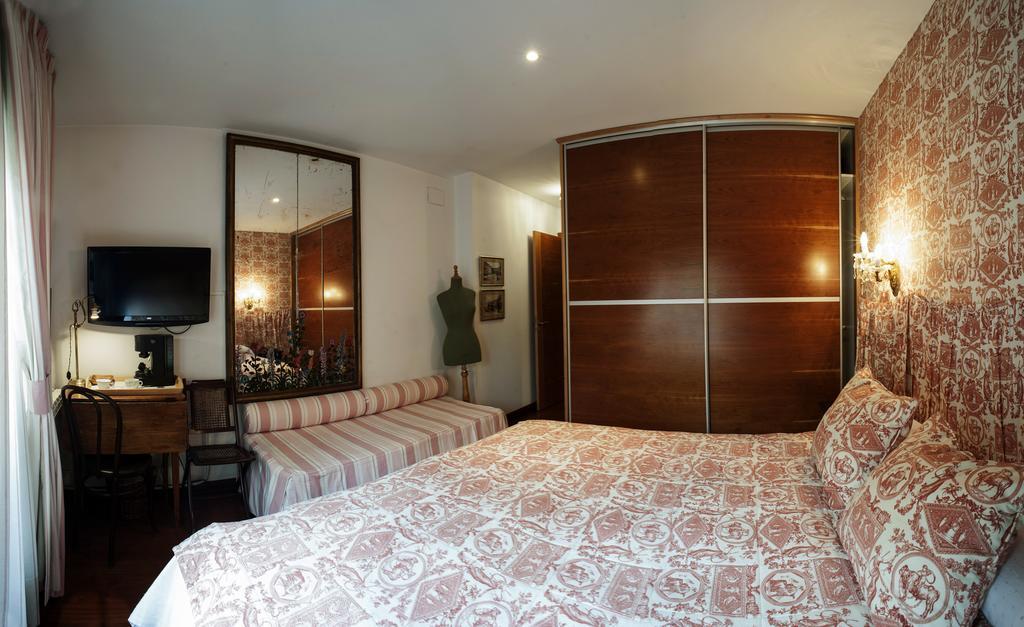 Ch Hostal Victoria Cuenca  Luaran gambar